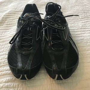 Reebok train tone shoes